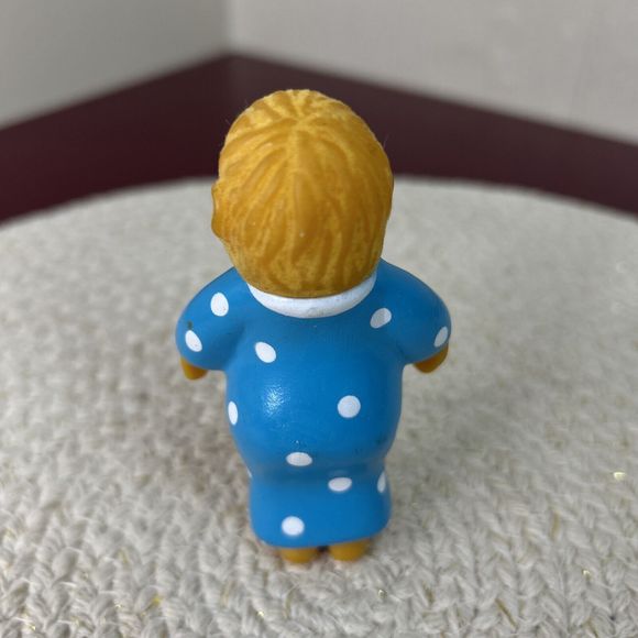 McDonalds Berenstain Bears Mama Bear 1988 Figure Toy - Picture 3 of 5